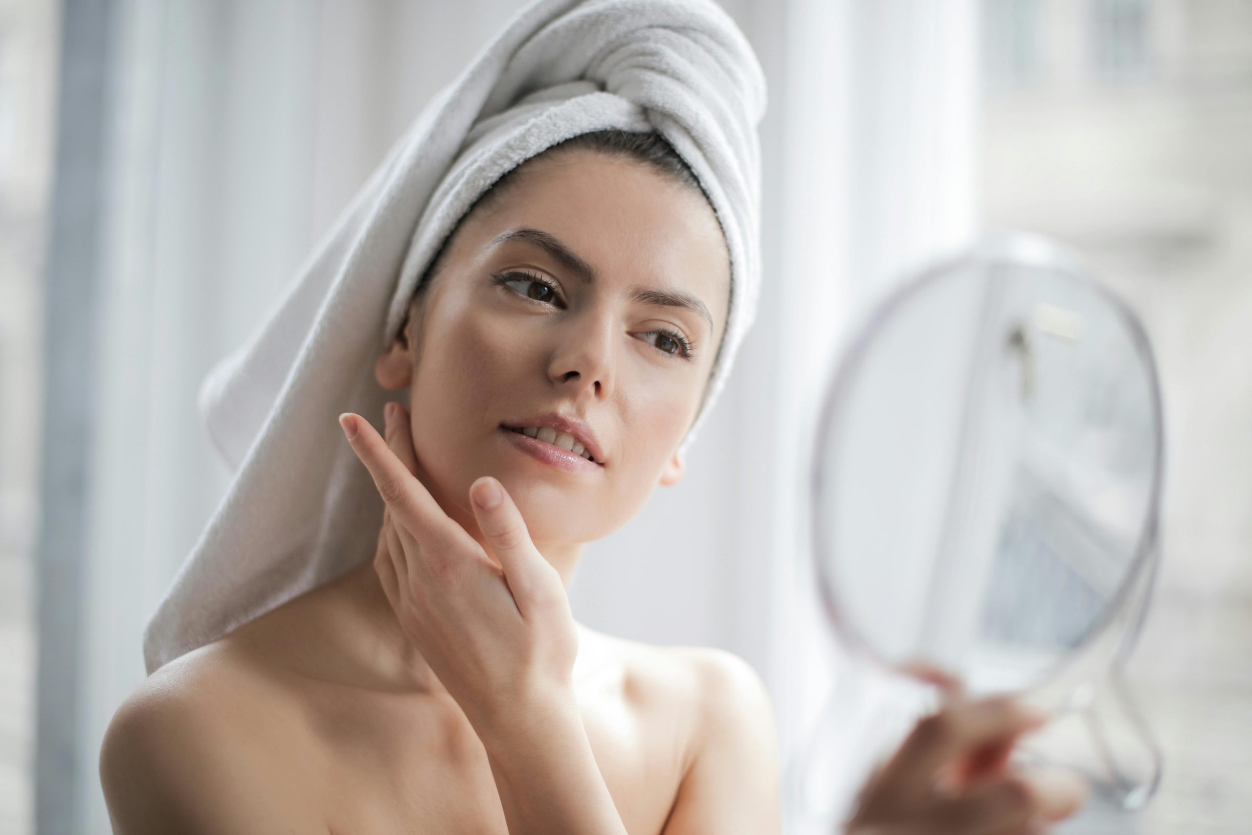 Expert Strategies for Banishing Wrinkles and Fine Lines Around the Eyes!